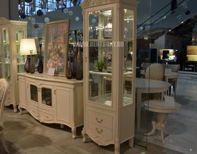 Витрина однодверная Флетчер-W (Классика, массив дерева) купить в СПб